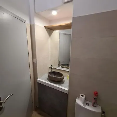 T2 Avec Clim Et Wifi, à 50 M De La Appartement Collioure
