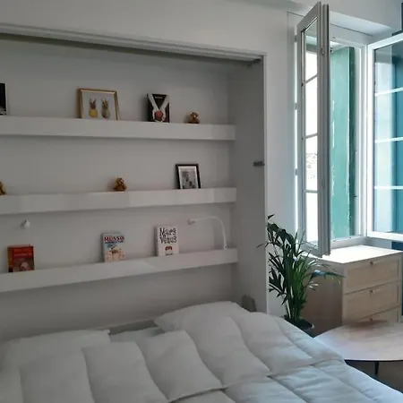 T2 Avec Clim Et Wifi, à 50 M De La *
